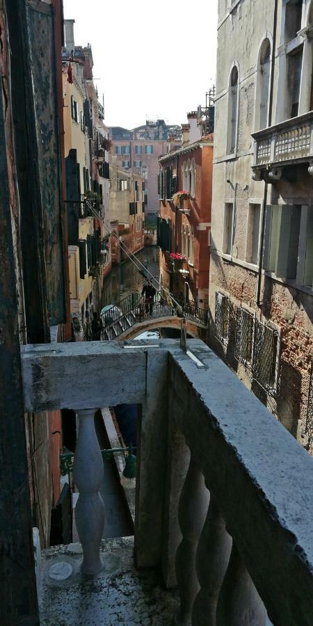 Balcone Sul Canale Венеция Экстерьер фото